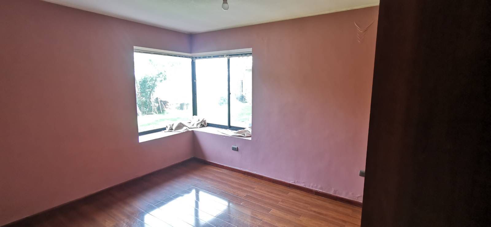 Casa en Los Ángeles - Barrio antiguo, consolidado y residencial foto 3